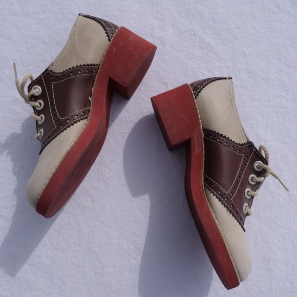 Vintage 1970s Fanfare platform saddle shoe lace up oxfords - Picture 3 of 7